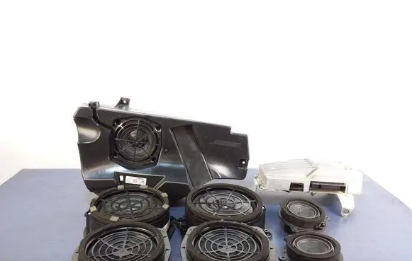 Audi TT TTS Mk2 Subwoofer speaker 8J0035464