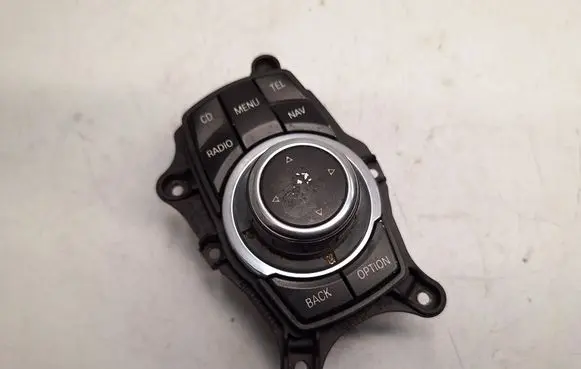 BMW 3 E92 E93 Head unit multimedia control 9231118 65829231118 65829240958