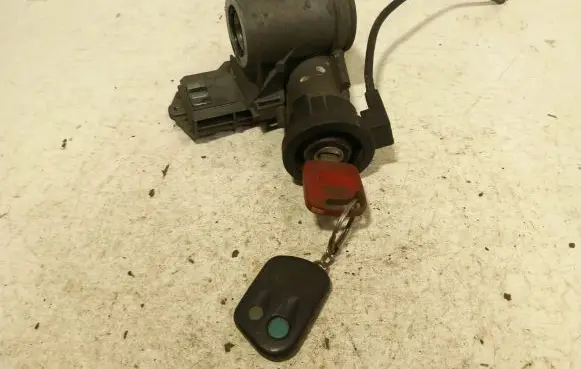 Ford Galaxy Ignition lock P012106