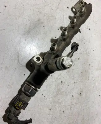Opel Astra J Fuel main line pipe