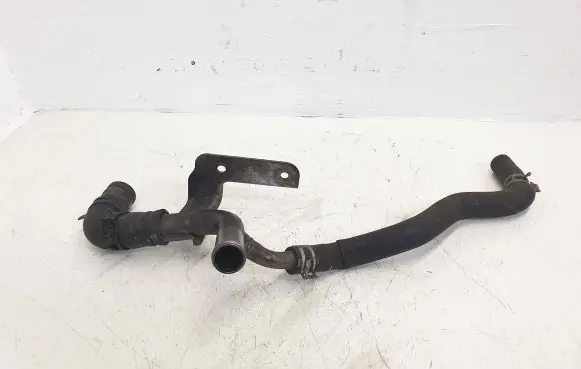 Nissan Qashqai+2 Engine coolant pipe/hose