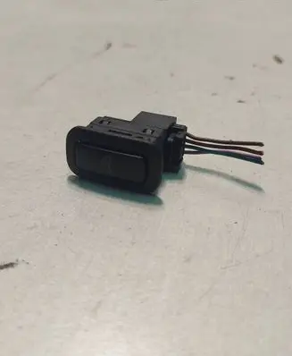 Volkswagen Polo Alarm switch 6Q0962109