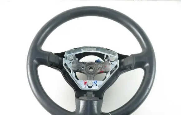Toyota Yaris Steering wheel