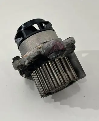 Volkswagen PASSAT B6 Water pump R28772 1820613S