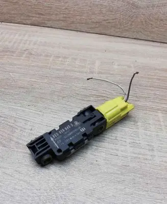 Audi A4 S4 B6 8E 8H Airbag deployment crash/impact sensor 8E0959643B