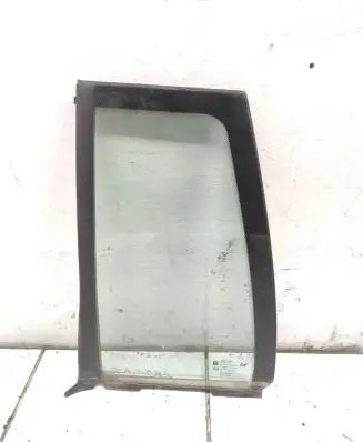 Opel Omega B2 Rear vent window glass AS2