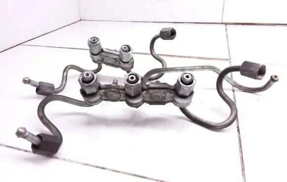 Toyota Corolla E120 E130 Fuel line pipe
