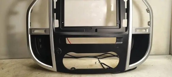 Mercedes-Benz Vito Viano W447 Radio/GPS head unit trim A4476890547 A4476890647 T0520106
