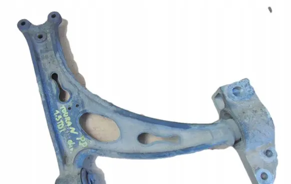 Volkswagen Touran I Front lower control arm/wishbone