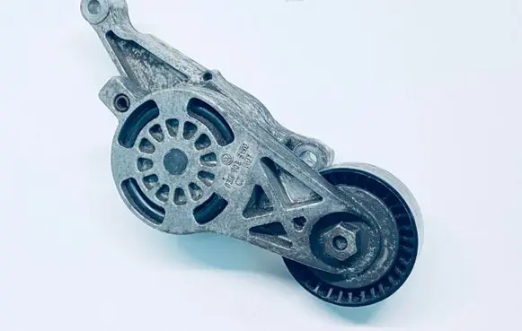 Seat Leon (1P) Generator/alternator belt tensioner 03G903315D
