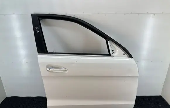 Mercedes-Benz GLE (W166 - C292) Front door 