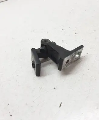 Audi A4 S4 B8 8K Front door lower hinge 8K0831402
