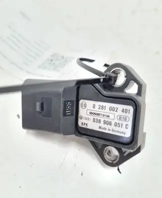 Audi A3 S3 A3 Sportback 8P Air pressure sensor 038906051C 0281002401