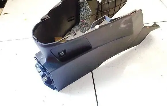 Toyota Verso Center console 588170F010