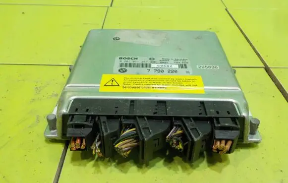 BMW X5 E53 Engine control unit/module 7793122