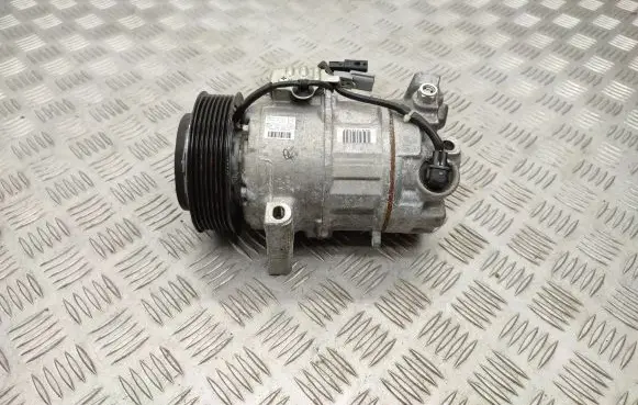 Nissan Qashqai Air conditioning (A/C) compressor (pump) 926004EB0A