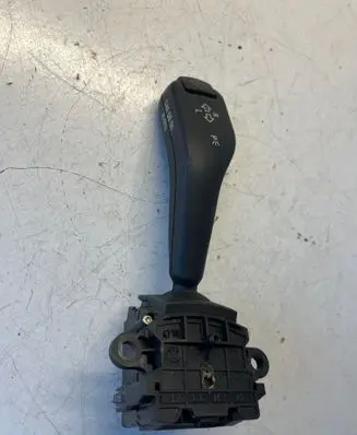 BMW 5 E39 Indicator stalk 8363668 01104010