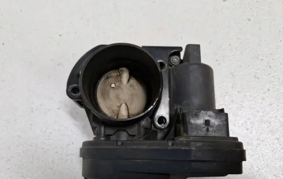 Citroen C4 I Throttle body valve 
