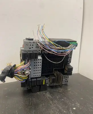 Volvo V70 Fuse module 8645716 8688562 000001893525