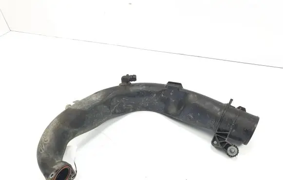 Renault Megane III Air intake hose/pipe 8200645723