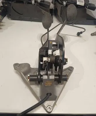 Mini One - Cooper R50 - 53 Pedal assembly 42261003 1512223