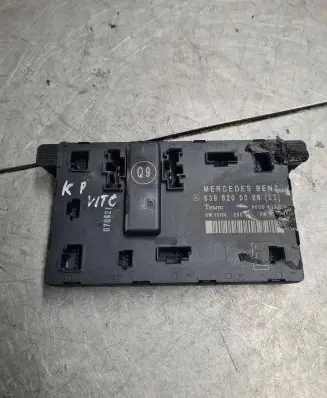 Mercedes-Benz Vito Viano W639 Door control unit/module 6398200026 00000177 00006177