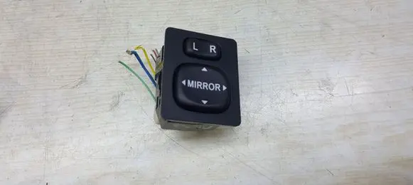 Toyota Auris 150 Wing mirror switch 769746E