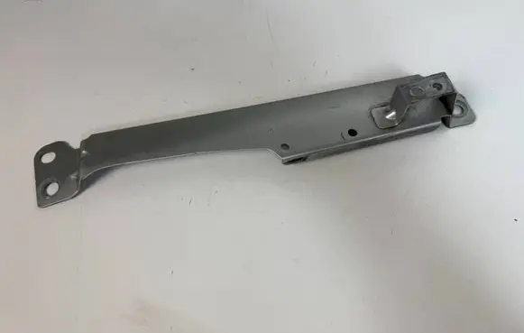 Volvo V60 Fender mounting bracket 31468234