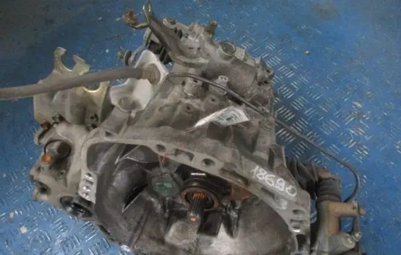 Toyota Yaris Verso Manual 6 speed gearbox 31115-0D020