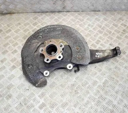 BMW 7 G11 G12 Front wheel hub 6861139