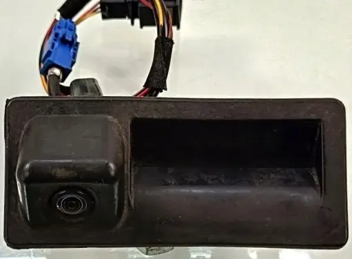 Volkswagen Golf VI Tailgate trunk handle 