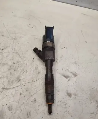 Fuel injector