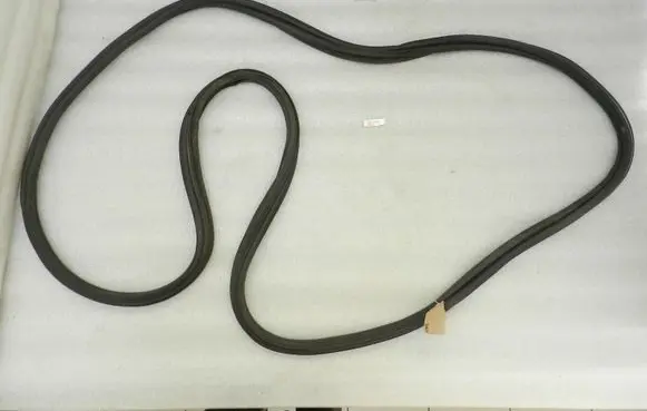 Opel Astra K Trunk rubber seal (body) 13405326 39102821