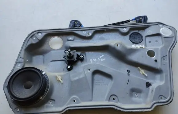 Volkswagen Bora Front door manual window regulator 1J4837756F 119693109