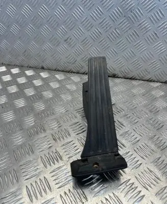 BMW 7 G11 G12 Accelerator throttle pedal 6859999 21490710