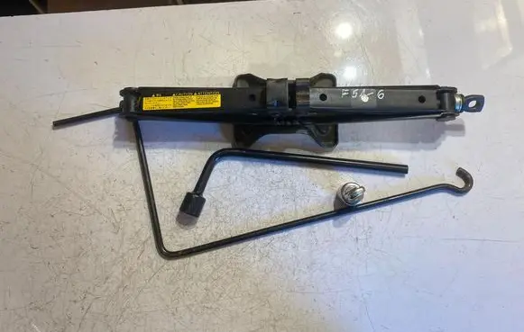 Lexus RX 330 - 350 - 400H Lift Jack 
