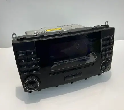 Mercedes-Benz CLK A209 C209 Radio/CD/DVD/GPS head unit A2098700489 MF2540 020748