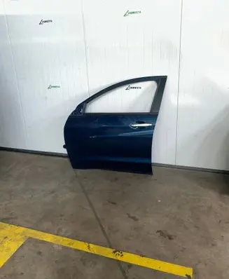 Honda HR-V Front door