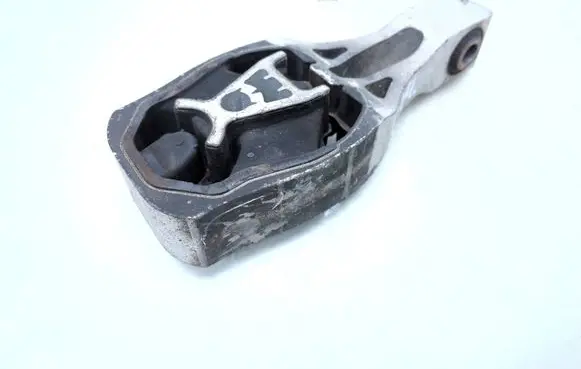 Opel Grandland X Engine mount bracket 9811786680