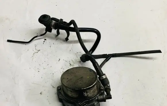 Audi Q5 SQ5 Vacuum pump 057145100AF