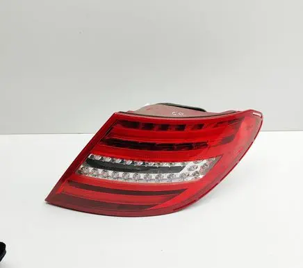 Mercedes-Benz C W204 Rear/tail lights A2048205864