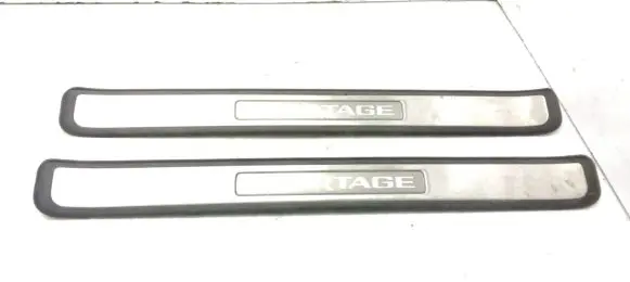 KIA Sportage Front sill trim cover 858751F000 858851F000