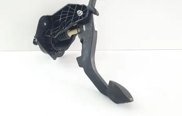 Peugeot 5008 II Clutch pedal 9676728880
