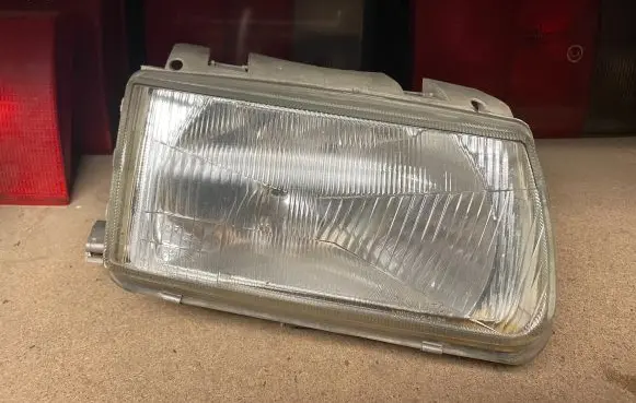Volkswagen Polo III 6N 6N2 6NF Headlight/headlamp 96249600