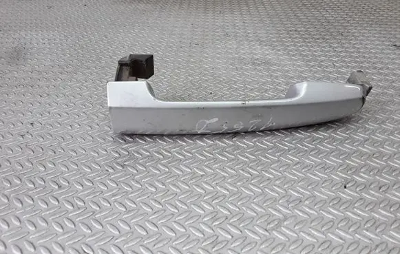 Toyota Yaris Front door exterior handle