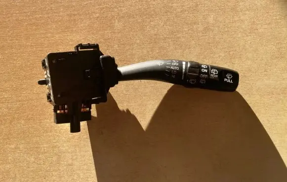 Hyundai Santa Fe Wiper control stalk 202004726