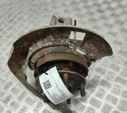 Porsche 928 Rear wheel hub 92833122007
