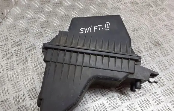 Suzuki Swift I Air filter box 62J-A01