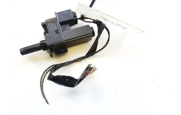 Brake pedal sensor switch