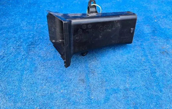 BMW 5 G60 G61 Intercooler air guide/duct channel 9883895